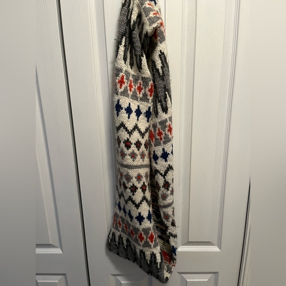 Abercrombie Knit Circle Scarf